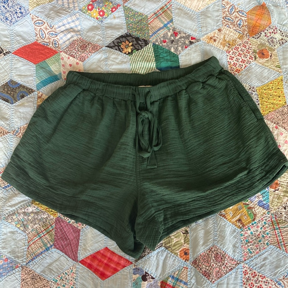 The Great Bonfire Shorts Green Gauze